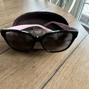Coach | Accessories | Coach Courtney Sunglasses With Case 